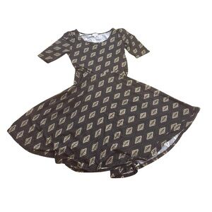 Lularoe | Fitted Dress Print Black Flowy Skirt Size XL Flattering Conform